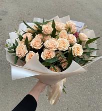 Букет Кремовые розы Латте в Шунтуке