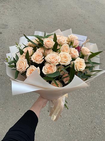 Букет Кремовые розы Латте в Шунтуке